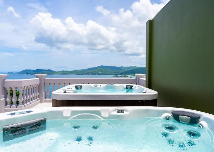 360 Splendor 303-ocean View Condo-breakfast Included!