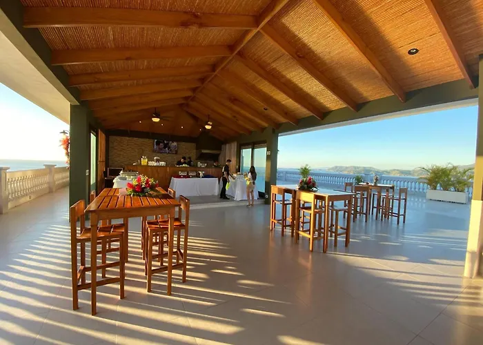 360 Splendor 303-ocean View Condo-breakfast Included! Apartment *